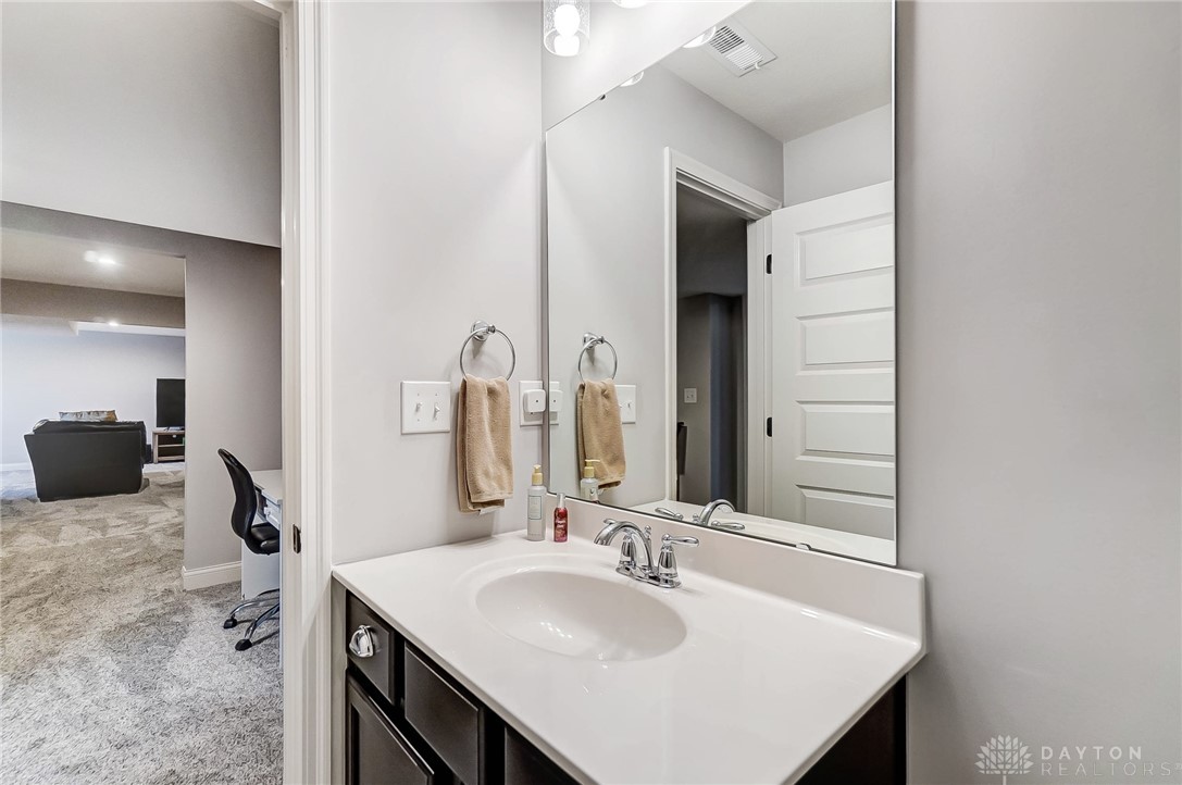 Lebanon, Ohio 45036, United States, 3 Bedrooms Bedrooms, ,3 BathroomsBathrooms,Residential,Pending,26896