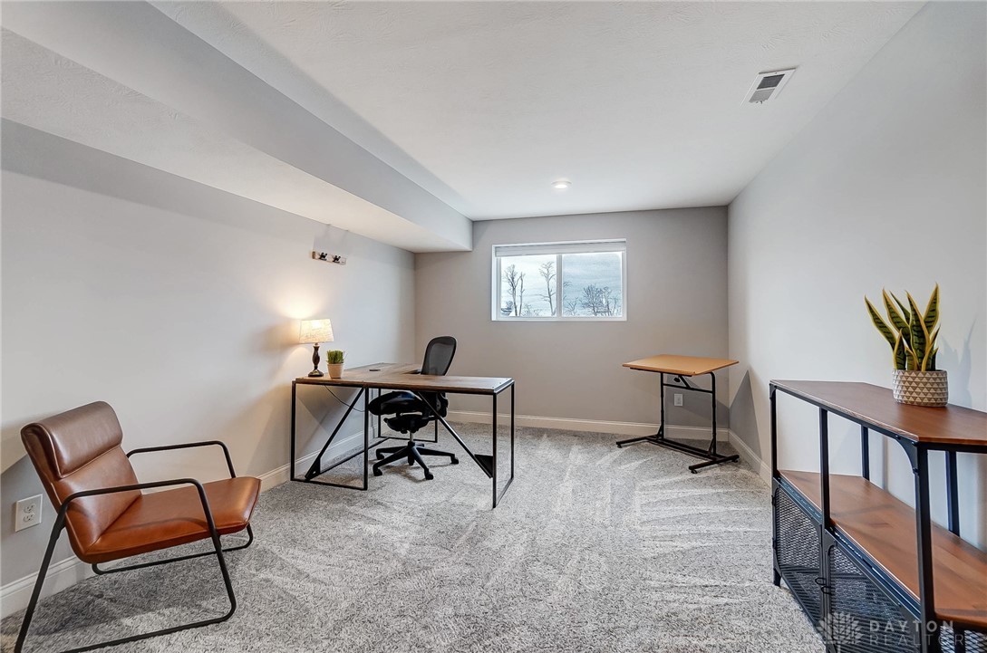 Lebanon, Ohio 45036, United States, 3 Bedrooms Bedrooms, ,3 BathroomsBathrooms,Residential,Pending,26896