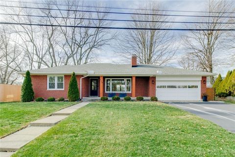 Photo of 119 N Wolf Creek Street, Brookville, OH 45309 (MLS # 950120)