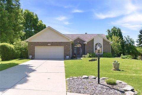 Photo of 9190 Heather Drive, Washington Twp, OH 45458 (MLS # 958888)