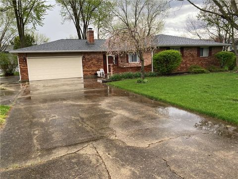 Photo of 618 Farmersville Germantown Pike, Germantown, OH 45327 (MLS # 956376)