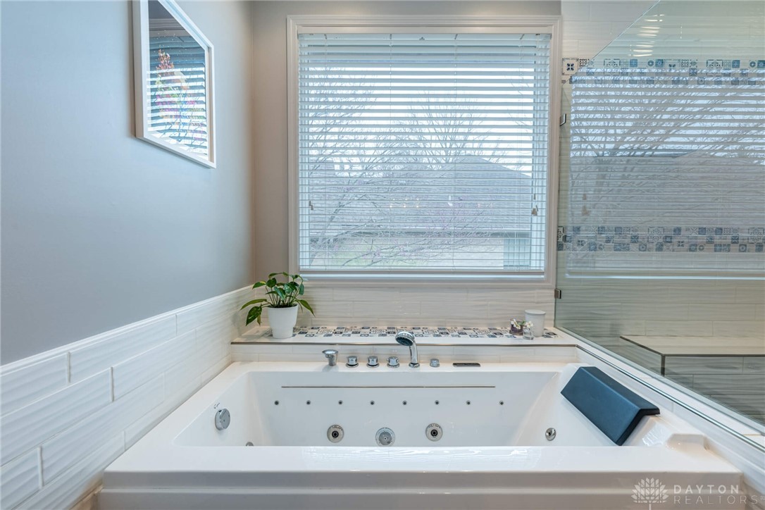 3969 Sable Ridge Drive, Bellbrook, Ohio image 42