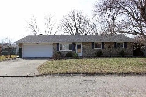 Photo of 6029 Imperial Hills Drive, Dayton, OH 45414 (MLS # 943789)