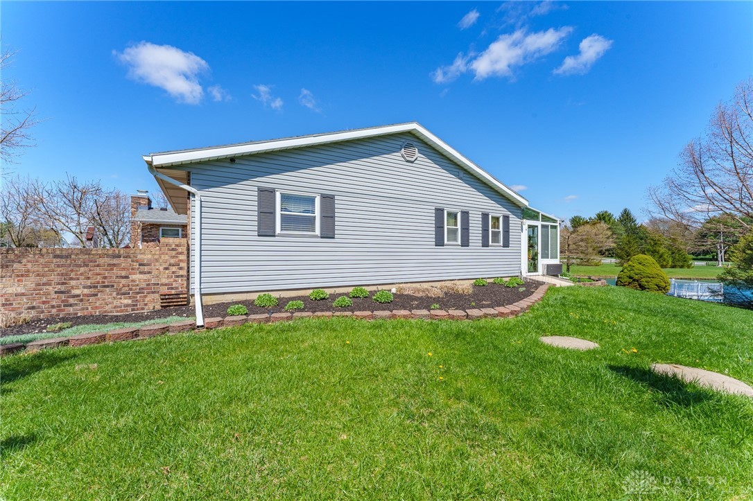8037 Detrick Jordan Pike, New Carlisle, Ohio image 9