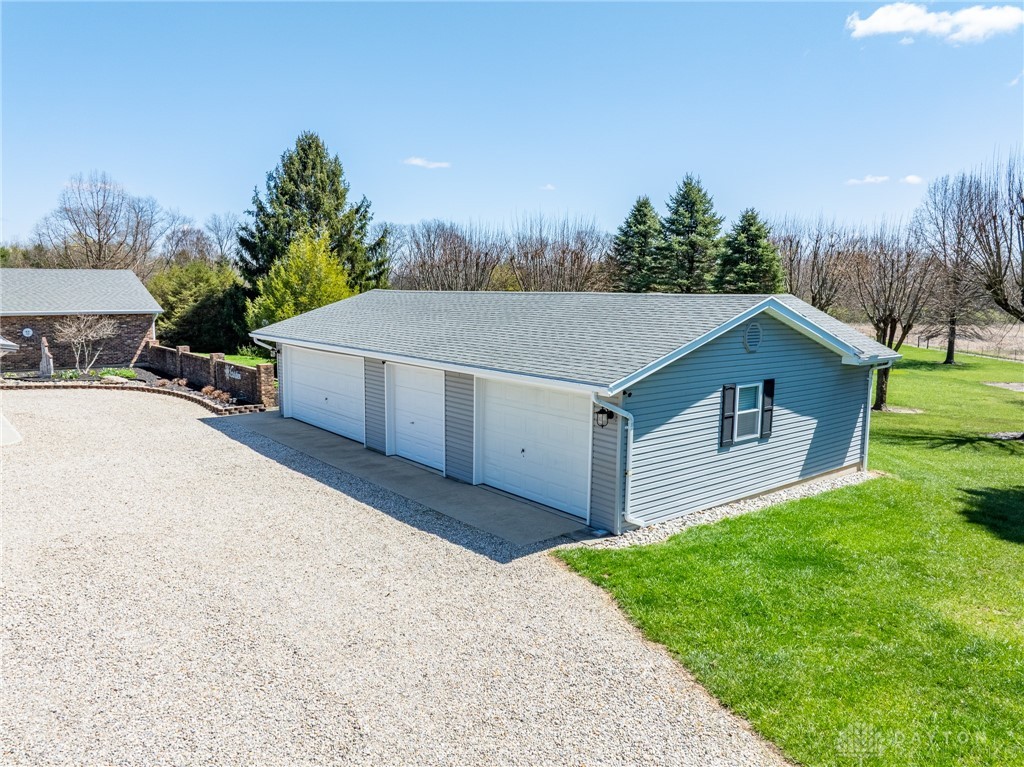 8037 Detrick Jordan Pike, New Carlisle, Ohio image 32