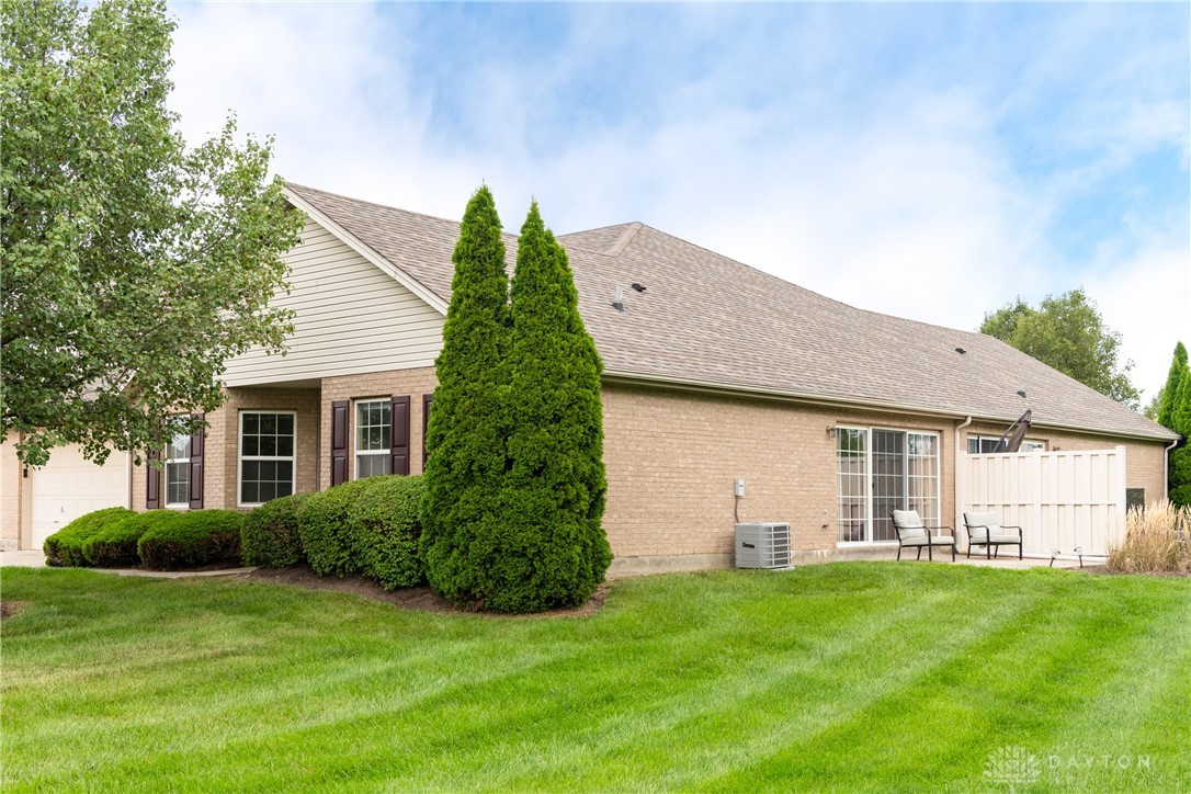 5005 Twin Lakes Circle, Englewood, Ohio image 30