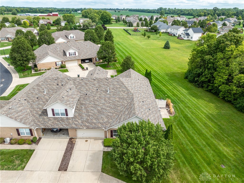 5005 Twin Lakes Circle, Englewood, Ohio image 34