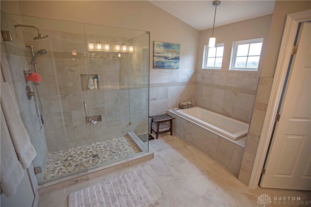 4560 James Madison Trail, Kettering, Ohio image 24