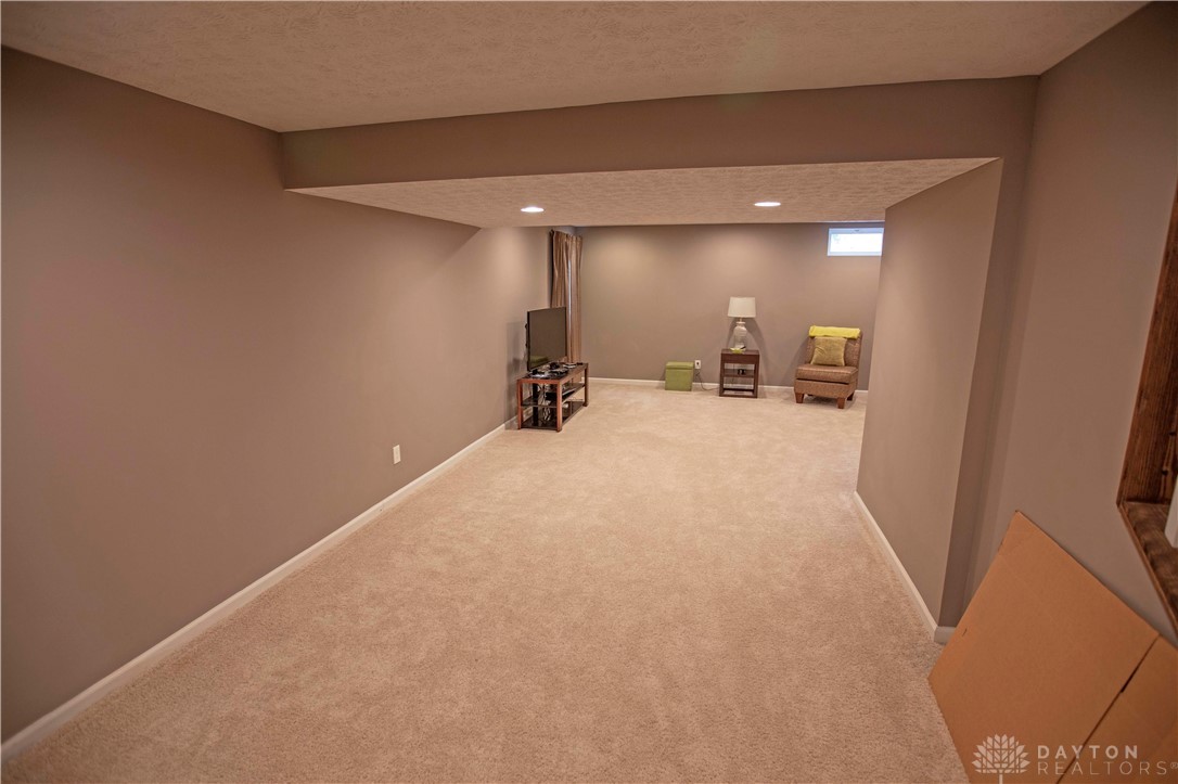 4560 James Madison Trail, Kettering, Ohio image 31