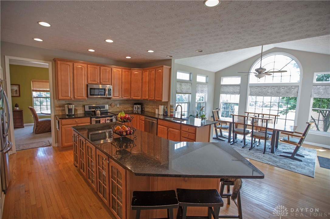 4560 James Madison Trail, Kettering, Ohio image 12