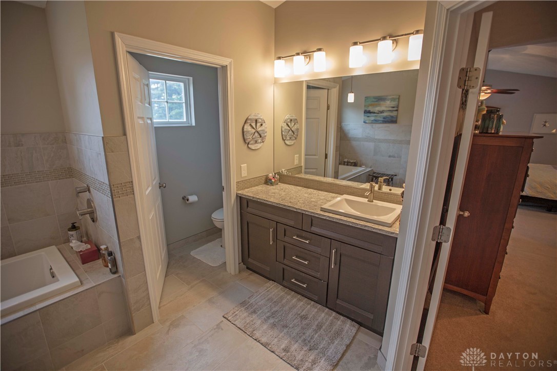 4560 James Madison Trail, Kettering, Ohio image 23