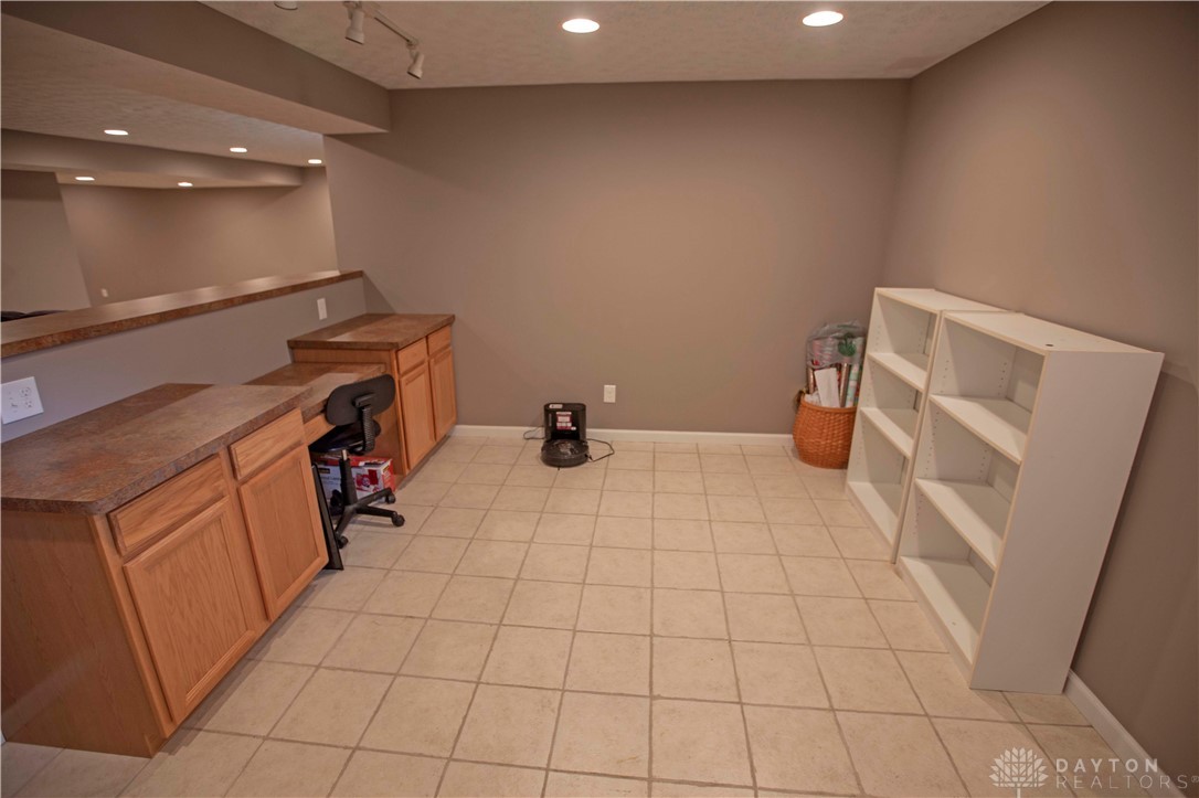 4560 James Madison Trail, Kettering, Ohio image 34