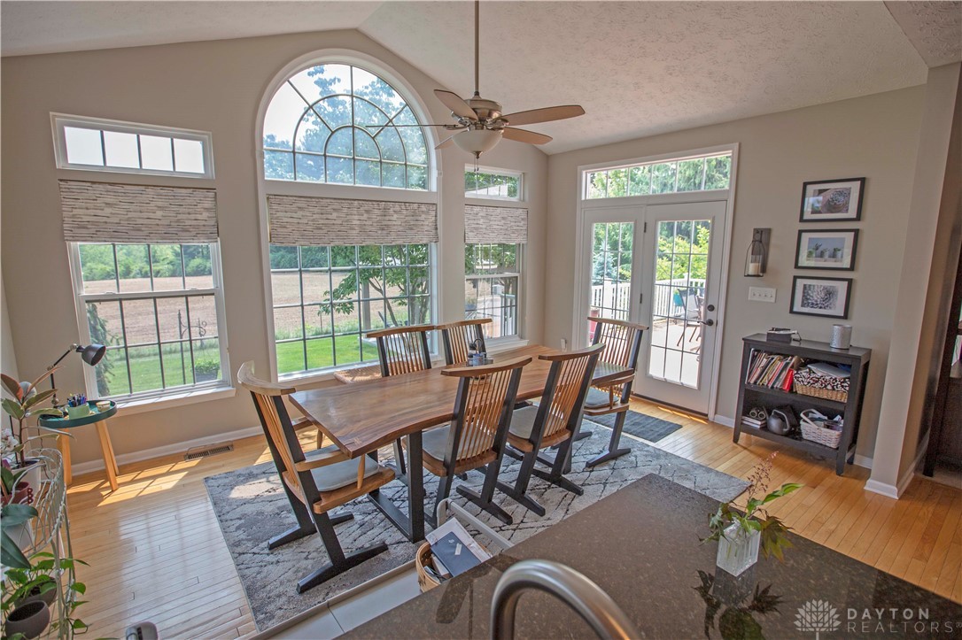 4560 James Madison Trail, Kettering, Ohio image 16