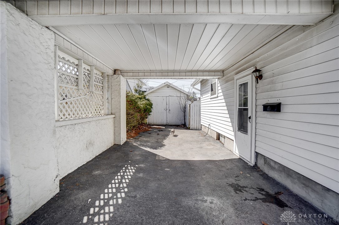 1042 E Maple Avenue, Miamisburg, Ohio image 29