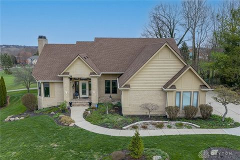 Photo of 130 Heatherwoode Circle, Springboro, OH 45066 (MLS # 954180)