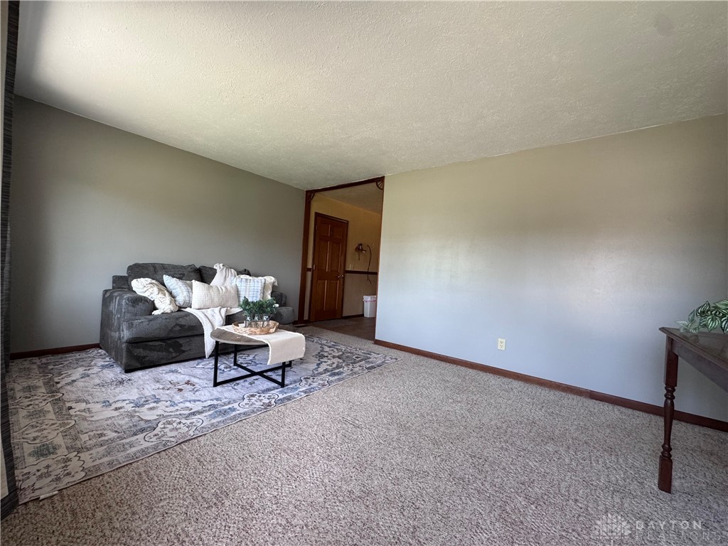 3026 Vineyard Street, Springfield, Ohio image 6