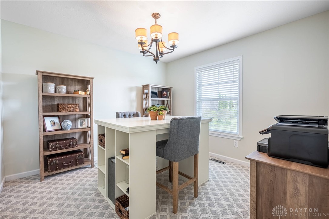 370 Clearsprings Drive, Springboro, Ohio image 32