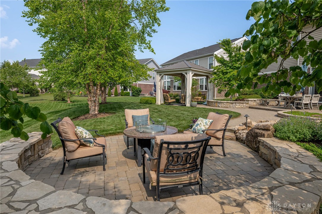 370 Clearsprings Drive, Springboro, Ohio image 39