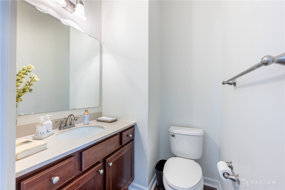 370 Clearsprings Drive, Springboro, Ohio image 23
