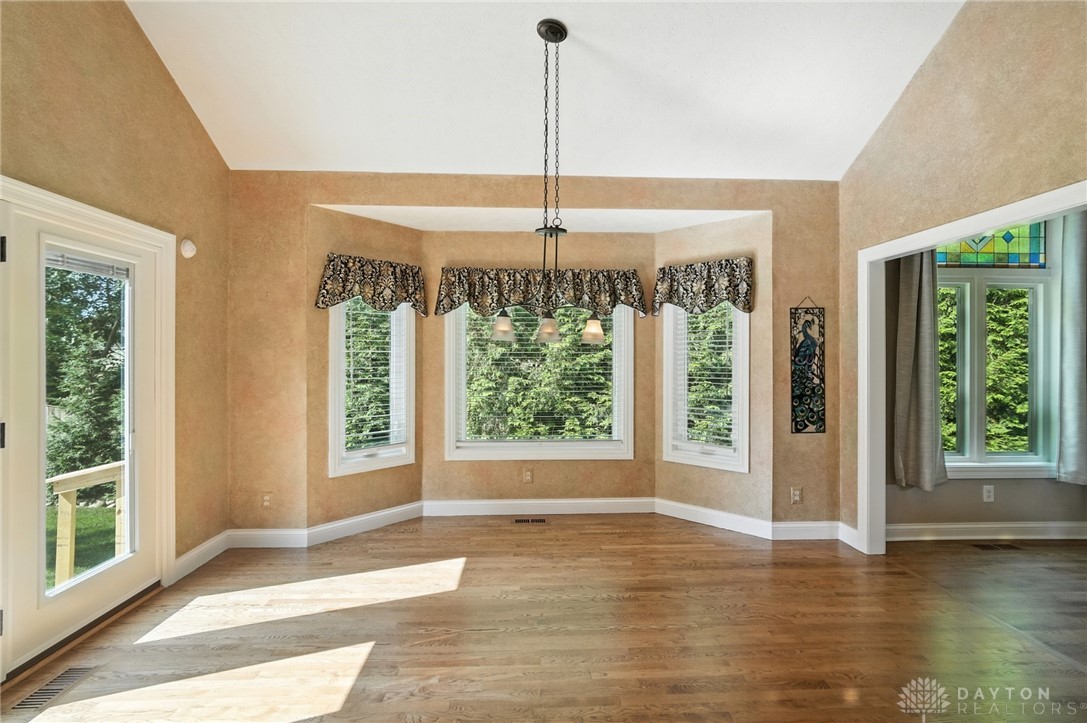 Washington Twp, Ohio 45458, United States, 4 Bedrooms Bedrooms, ,5 BathroomsBathrooms,Residential,Active,191076