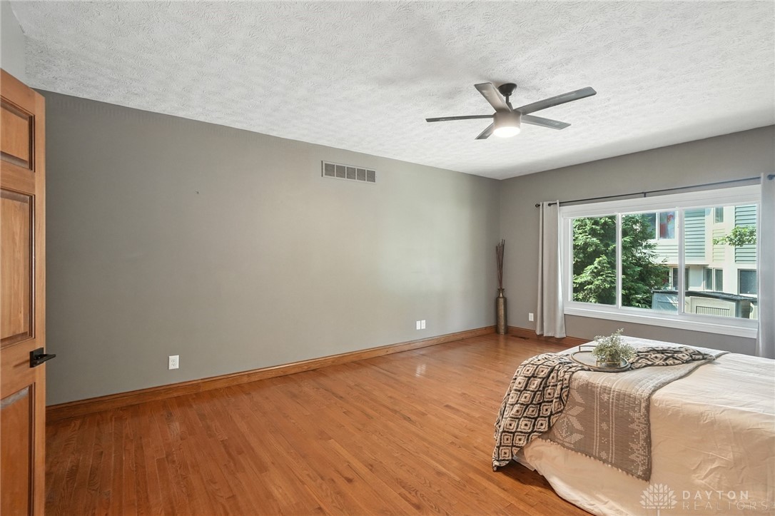 Washington Twp, Ohio 45458, United States, 4 Bedrooms Bedrooms, ,5 BathroomsBathrooms,Residential,Active,191076