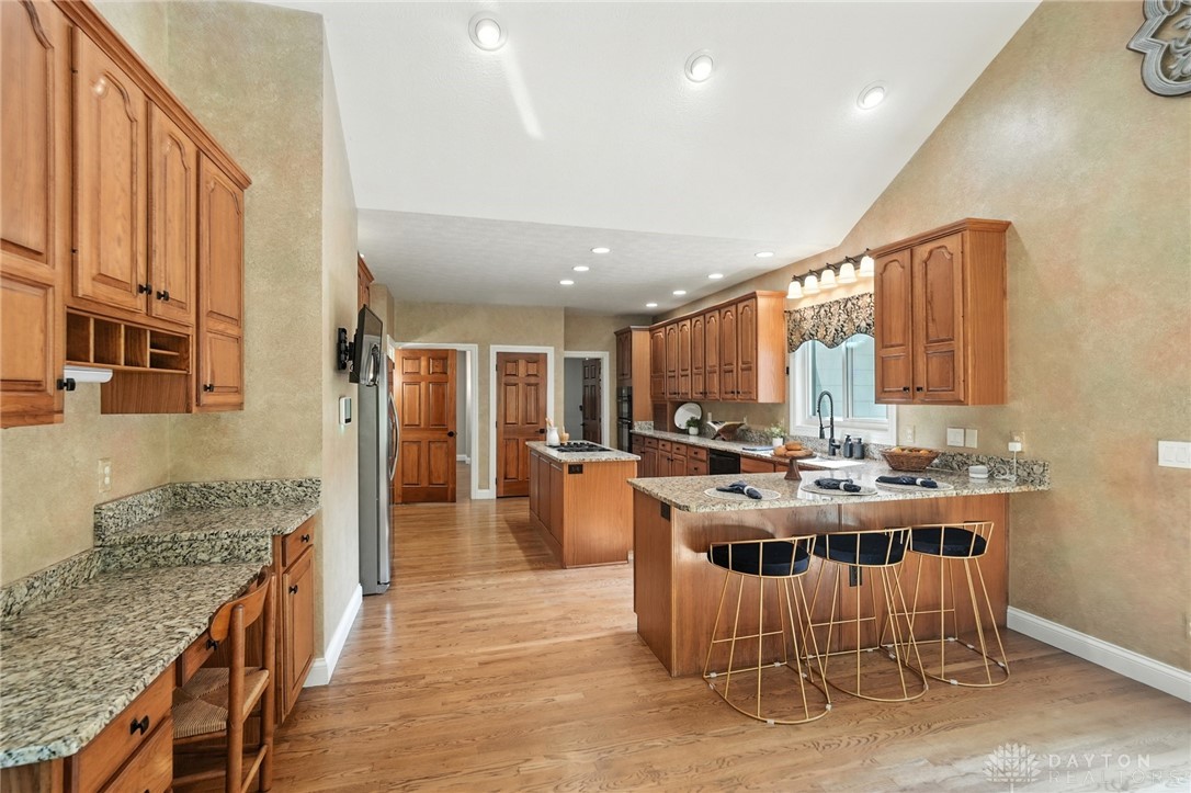 Washington Twp, Ohio 45458, United States, 4 Bedrooms Bedrooms, ,5 BathroomsBathrooms,Residential,Active,191076