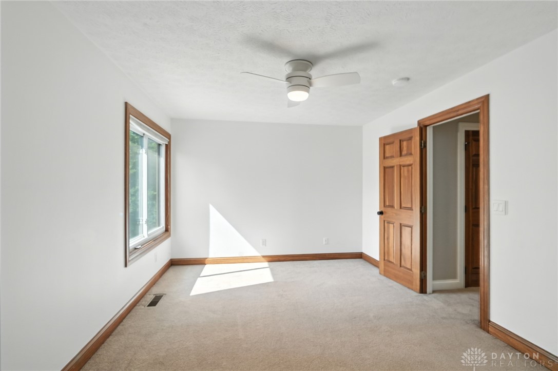 Washington Twp, Ohio 45458, United States, 4 Bedrooms Bedrooms, ,5 BathroomsBathrooms,Residential,Active,191076