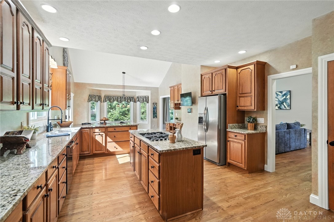 Washington Twp, Ohio 45458, United States, 4 Bedrooms Bedrooms, ,5 BathroomsBathrooms,Residential,Active,191076