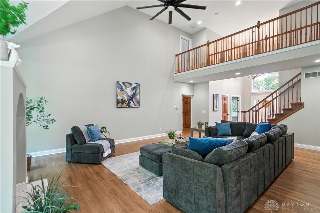 Washington Twp, Ohio 45458, United States, 4 Bedrooms Bedrooms, ,5 BathroomsBathrooms,Residential,Active,191076