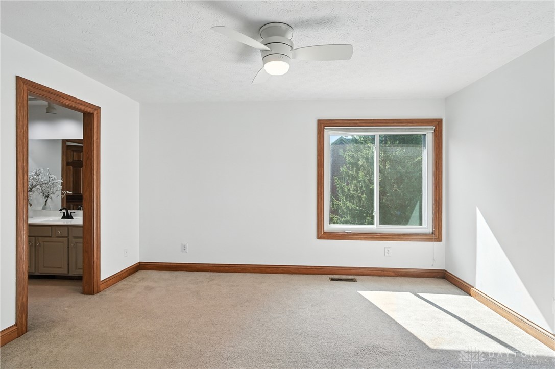 Washington Twp, Ohio 45458, United States, 4 Bedrooms Bedrooms, ,5 BathroomsBathrooms,Residential,Active,191076