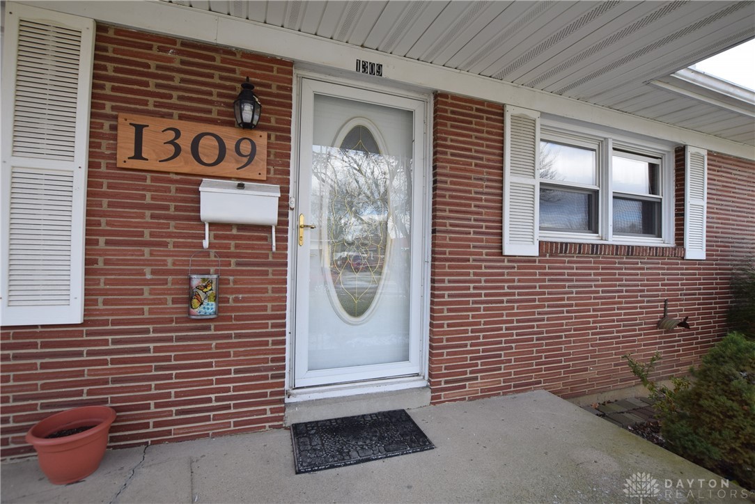 1309 Richmoor Road, Springfield, Ohio image 2