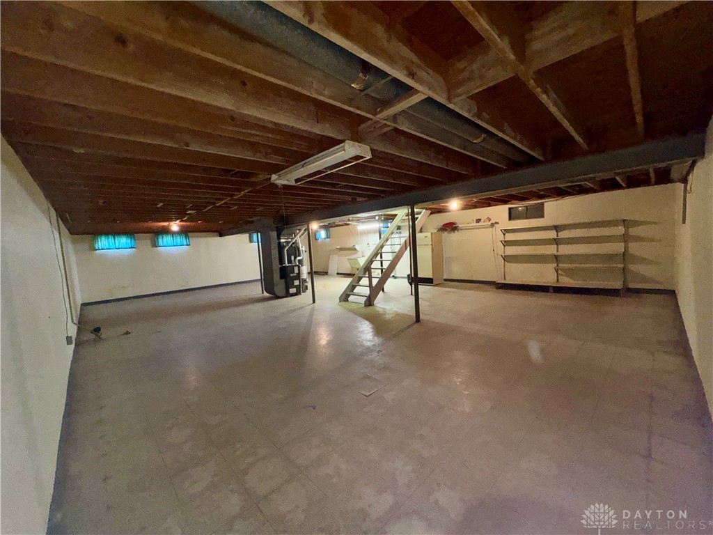 4655 Rathburn Drive, Englewood, Ohio image 30