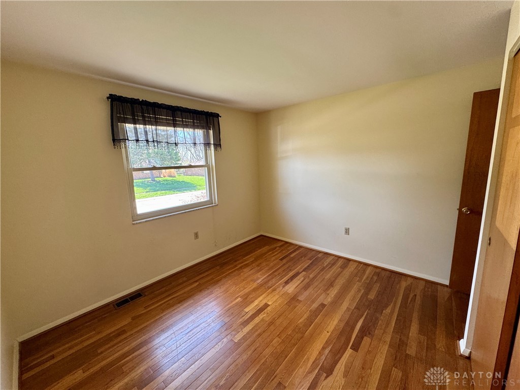 4655 Rathburn Drive, Englewood, Ohio image 17