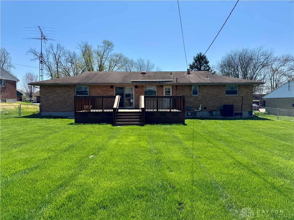 4655 Rathburn Drive, Englewood, Ohio image 38