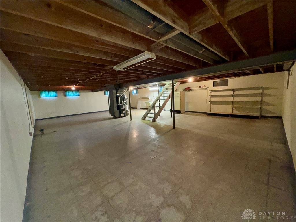 4655 Rathburn Drive, Englewood, Ohio image 32