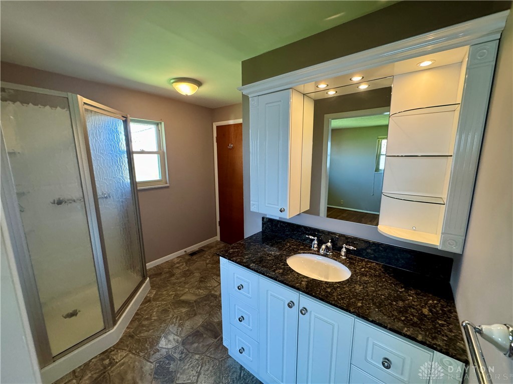 4655 Rathburn Drive, Englewood, Ohio image 29