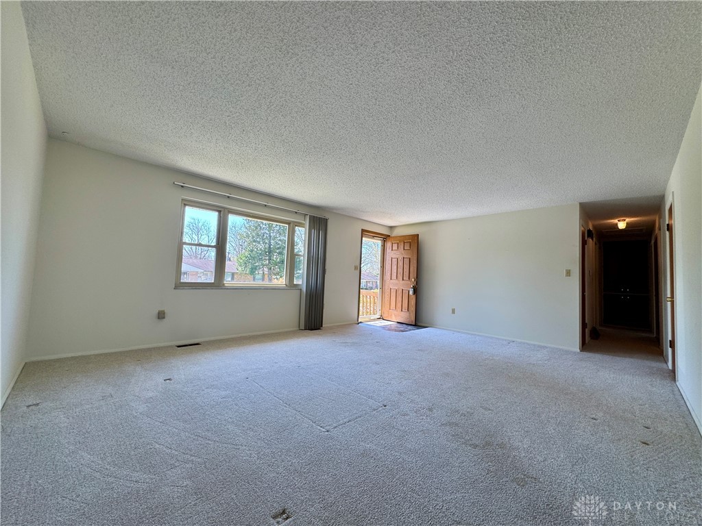 4655 Rathburn Drive, Englewood, Ohio image 9