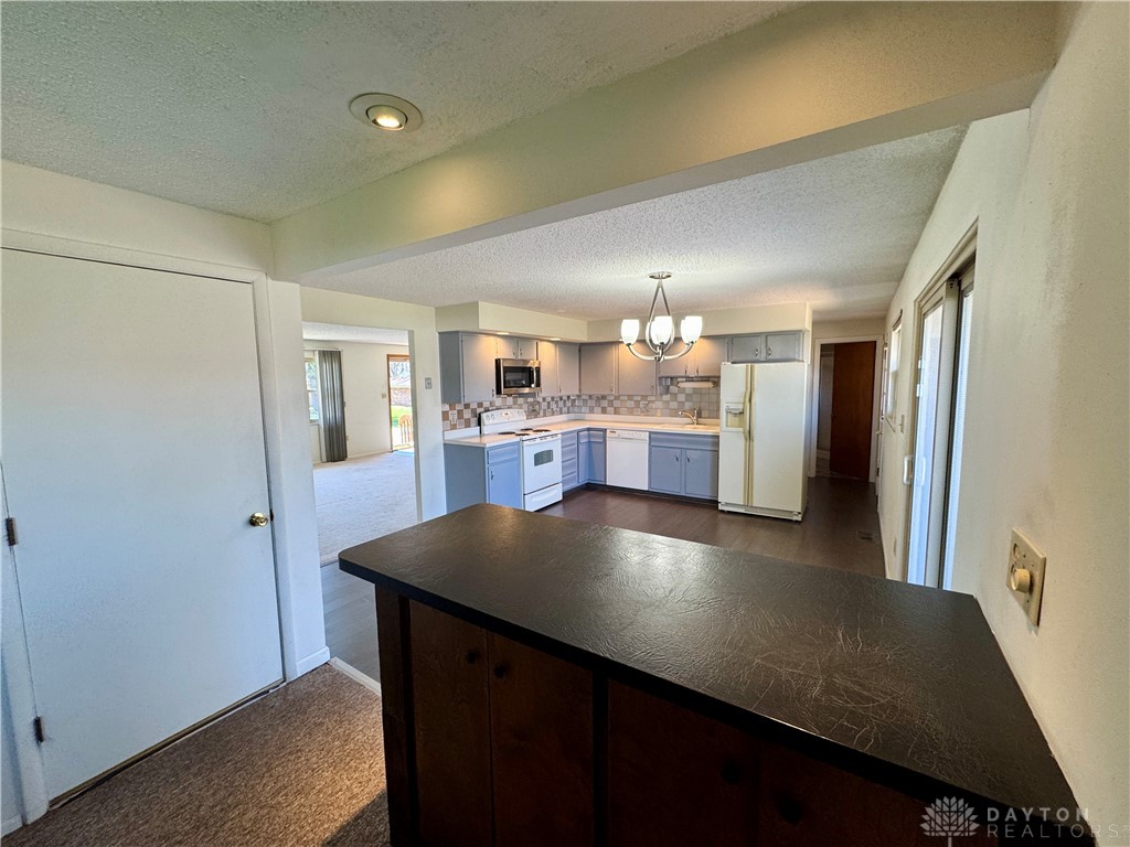 4655 Rathburn Drive, Englewood, Ohio image 6