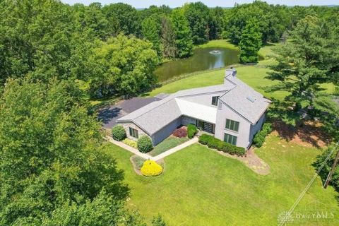 Photo of 3074 Mcintire Road, Morrow, OH 45152 (MLS # 944606)