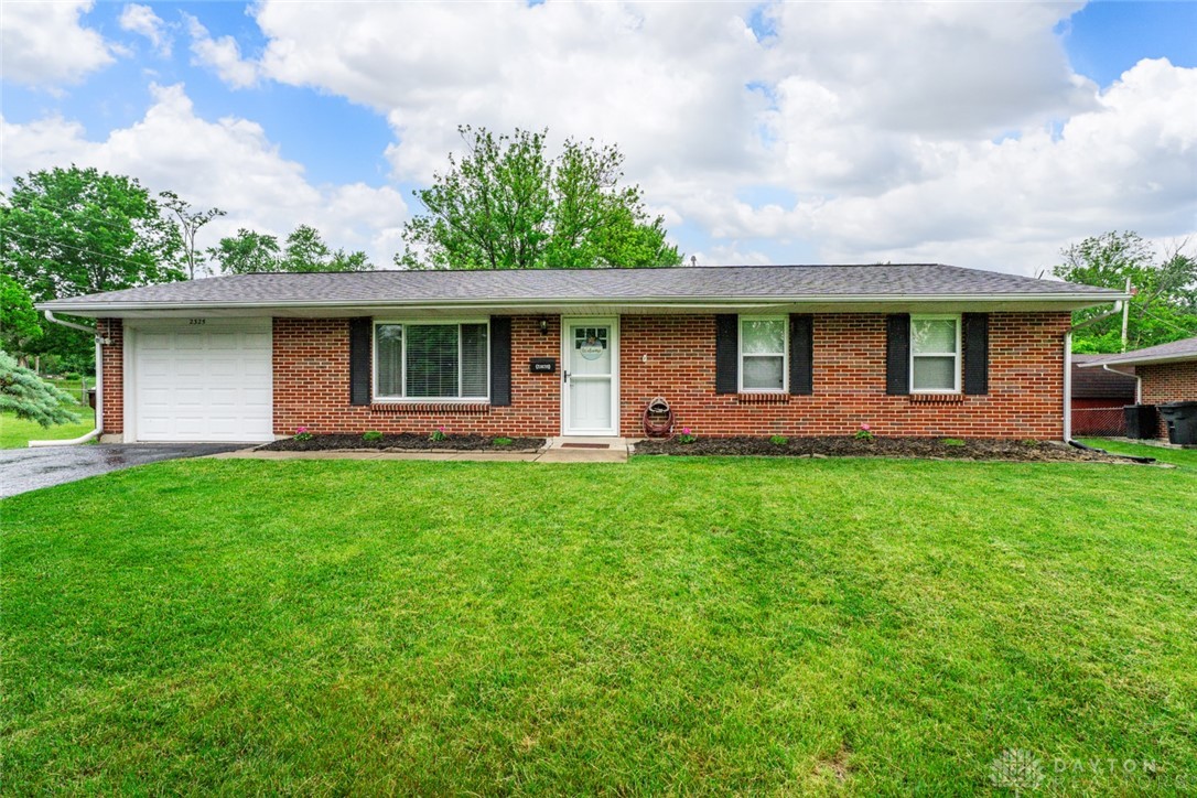 2325 Mardell Drive, Dayton, Ohio image 10