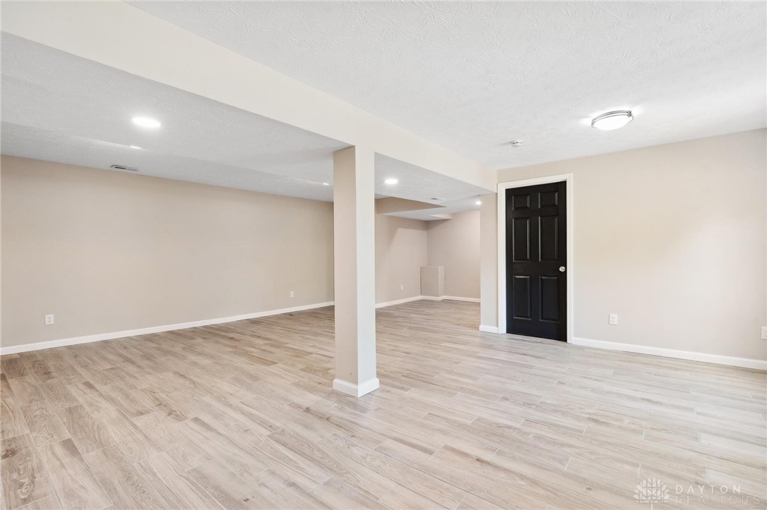 2449 Pine Knott Drive, Beavercreek, Ohio image 37