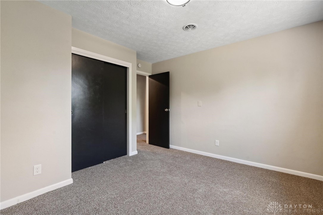 2449 Pine Knott Drive, Beavercreek, Ohio image 18