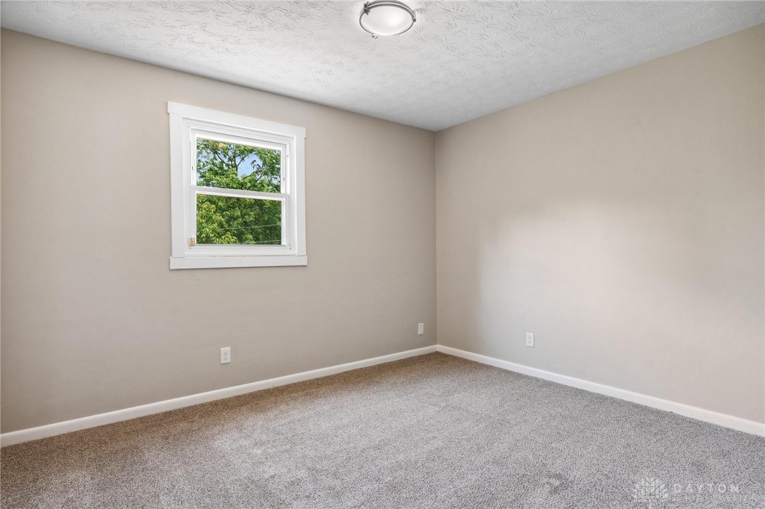2449 Pine Knott Drive, Beavercreek, Ohio image 17