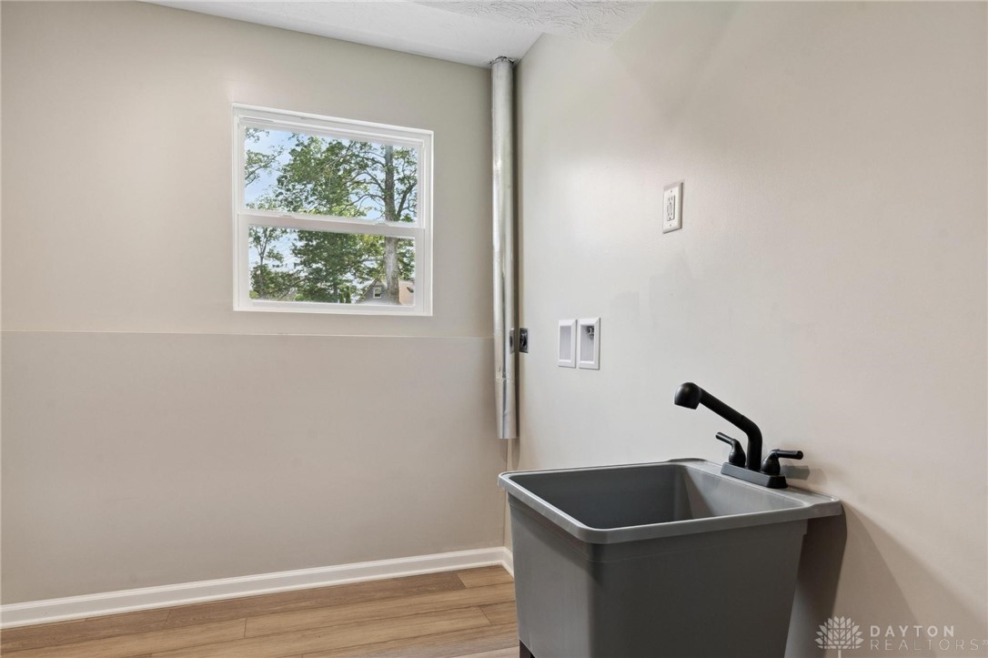 2449 Pine Knott Drive, Beavercreek, Ohio image 30