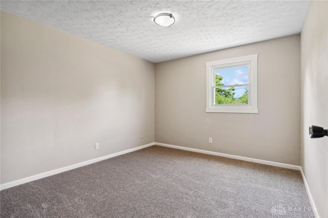 2449 Pine Knott Drive, Beavercreek, Ohio image 19