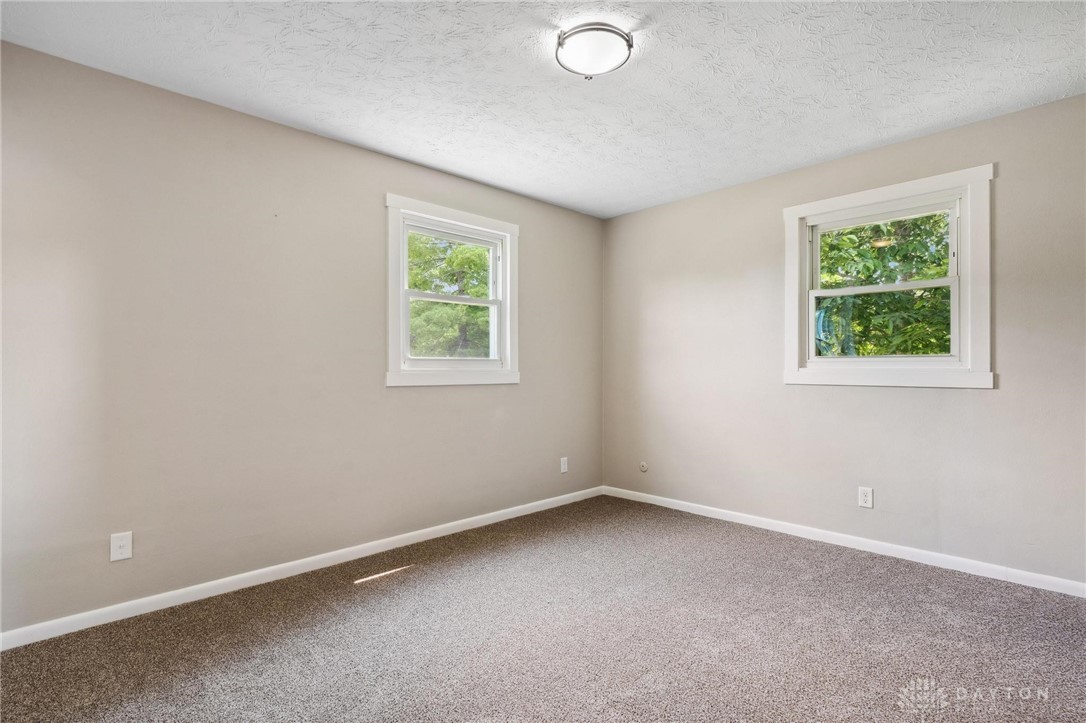 2449 Pine Knott Drive, Beavercreek, Ohio image 23