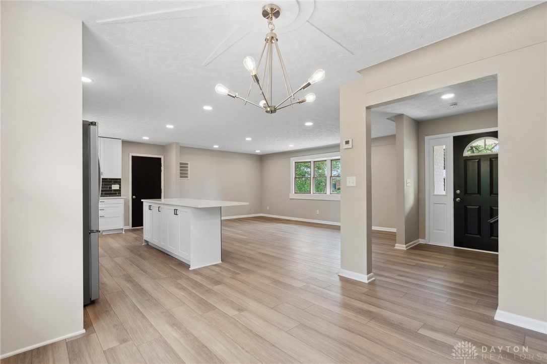 2449 Pine Knott Drive, Beavercreek, Ohio image 15