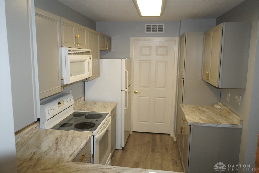 3049 Westminster Drive #101, Beavercreek, Ohio image 14