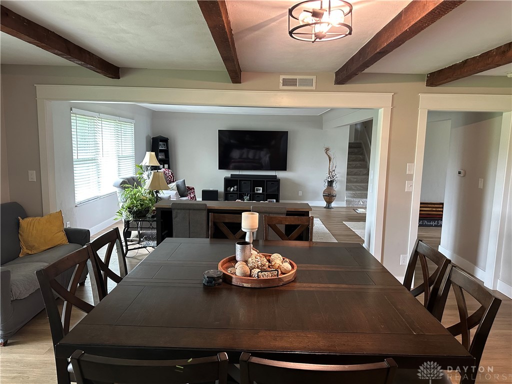 2419 Meadow Green Drive, Beavercreek, Ohio image 15