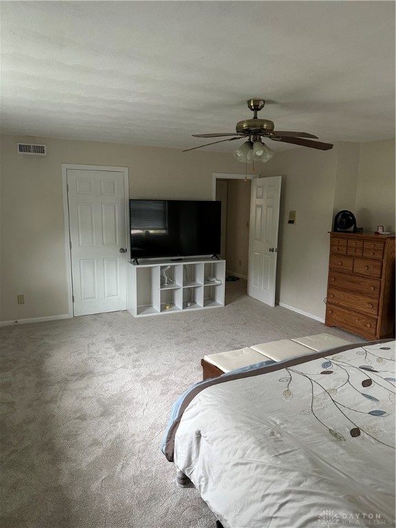 2419 Meadow Green Drive, Beavercreek, Ohio image 25